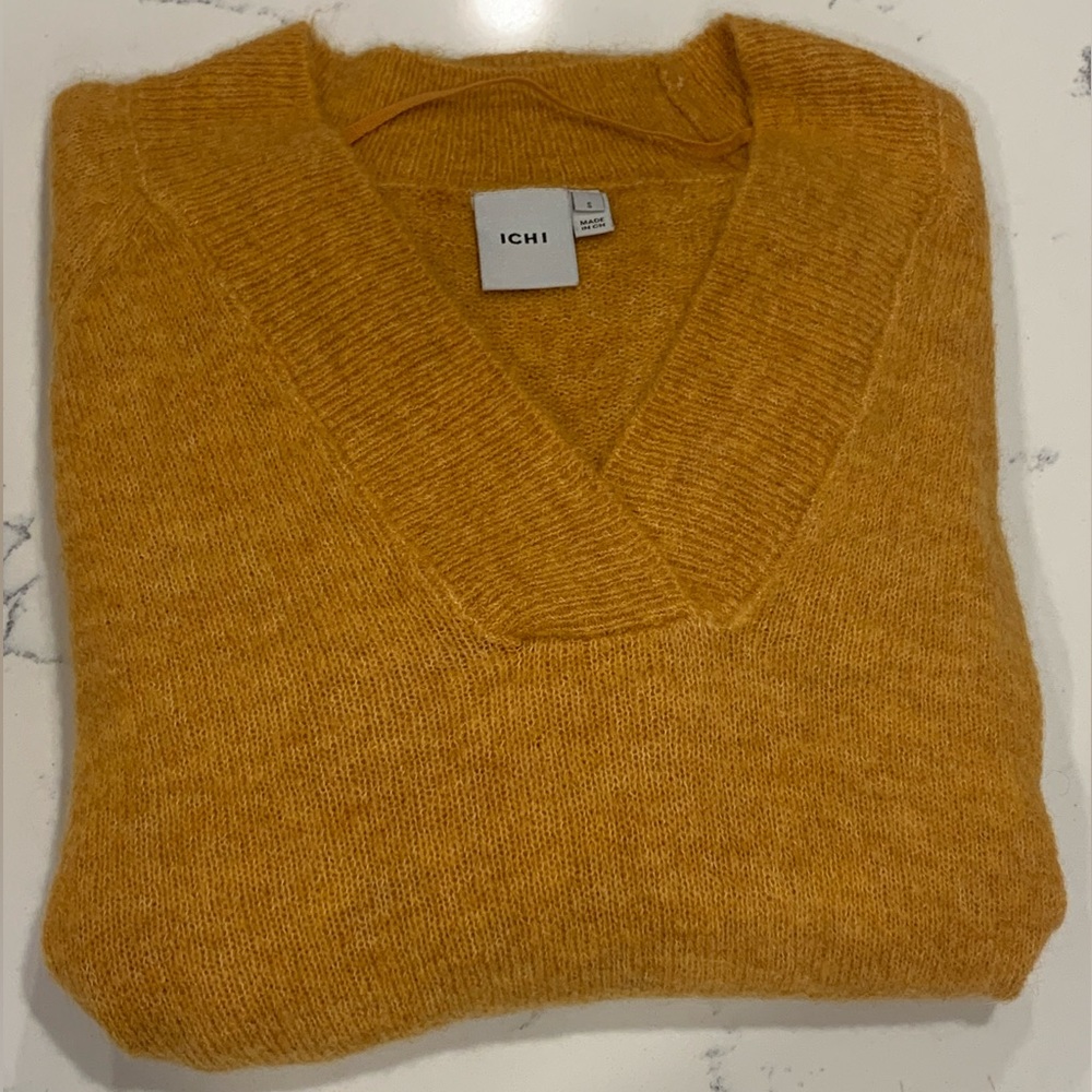 ICHI V-Neck Sweater